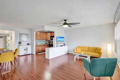 566 FANSHAW, Boca Raton – Condominium for sale