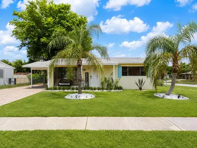 3539 Everglades Road, Palm Beach Gardens – Single Family Residence for rent