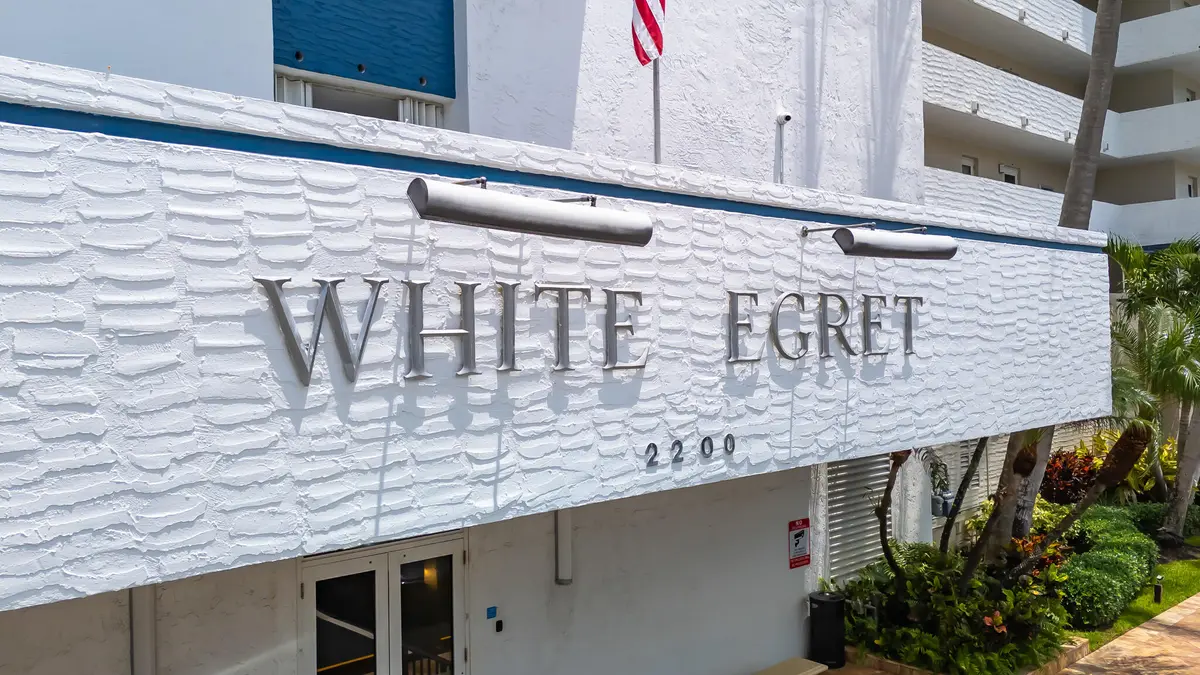 drone-3 at 2200 NE 33RD Avenue 3E, Fort Lauderdale