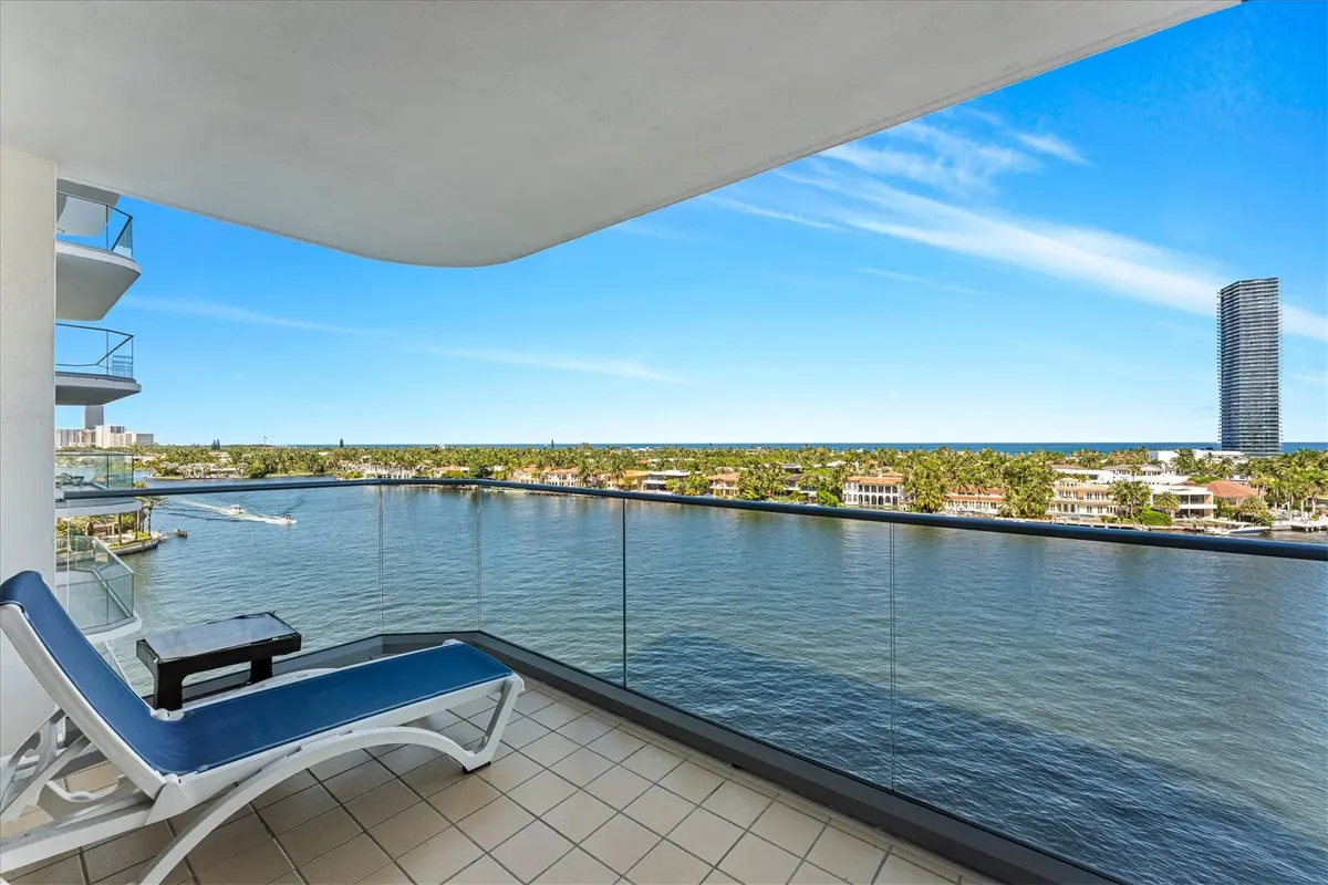 Photo 17 at 19707 Turnberry Way 9J, Aventura