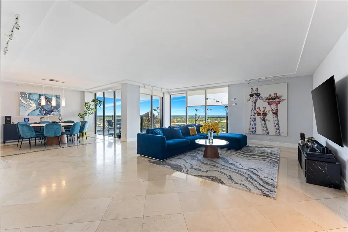 Photo 4 at 19707 Turnberry Way 9J, Aventura