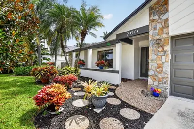 760 NW 41st Terrace, Deerfield Beach – sold
