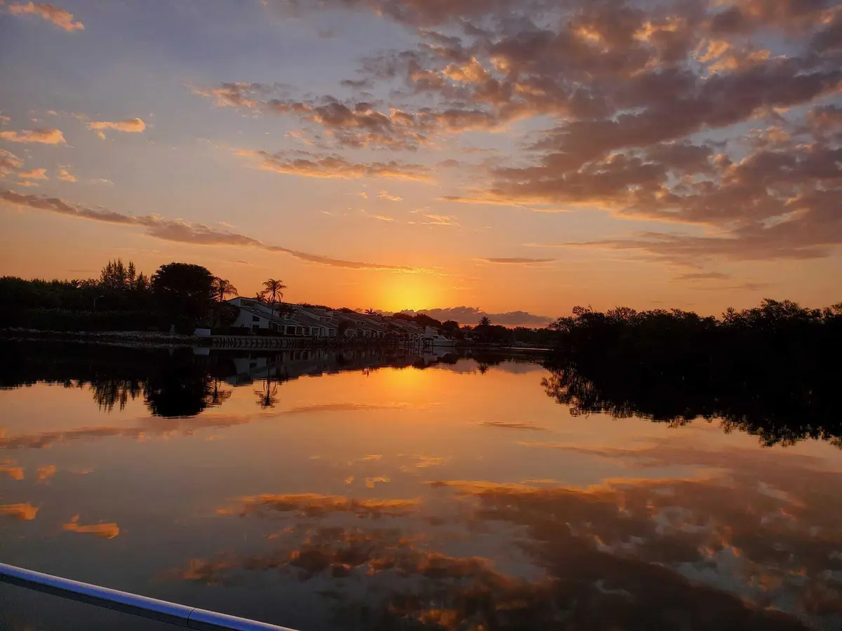 SVsunrise at 880 Horizons 102, Boynton Beach