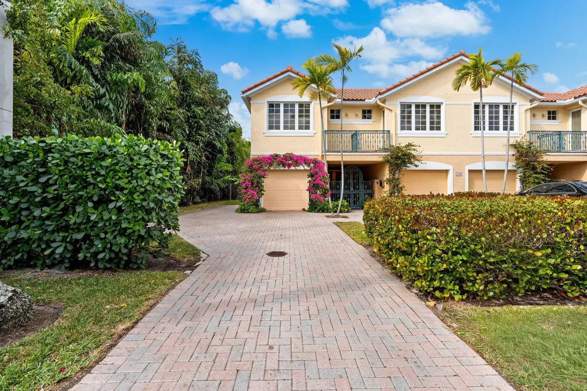 FRONT_STRAIGHT.jpg1 at 336 VENETIAN Drive 1, Delray Beach
