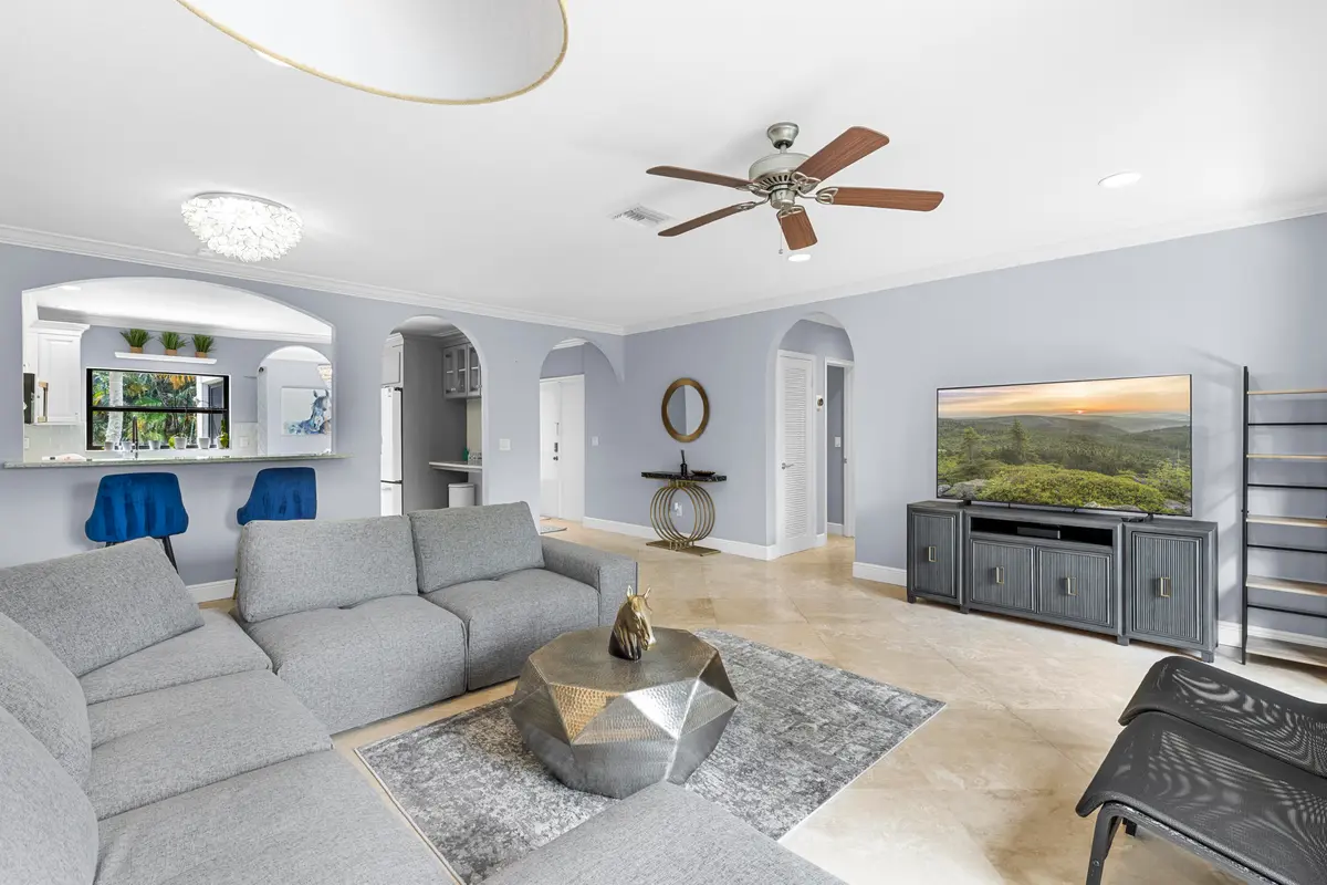 R6II3625 at 11397 POND VIEW Drive E202, Wellington