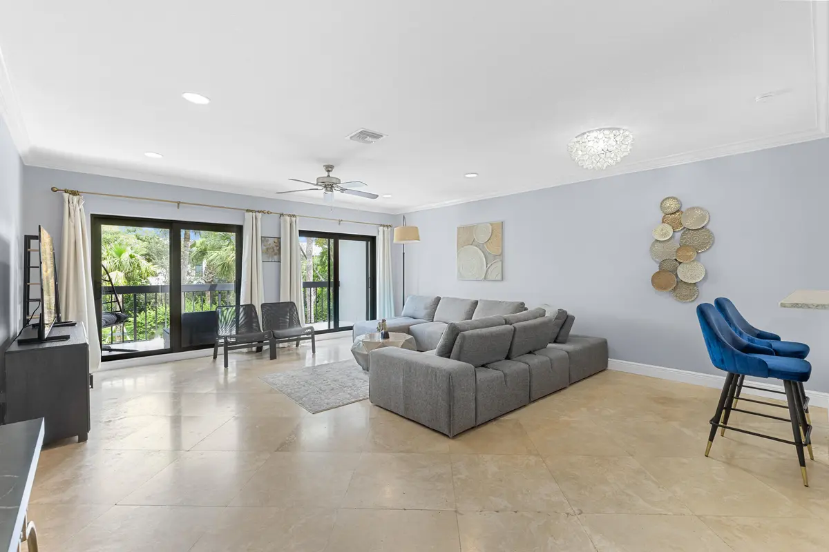 R6II3622 at 11397 POND VIEW Drive E202, Wellington