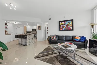 347 N New River Drive 310, Fort Lauderdale – Condominium for sale