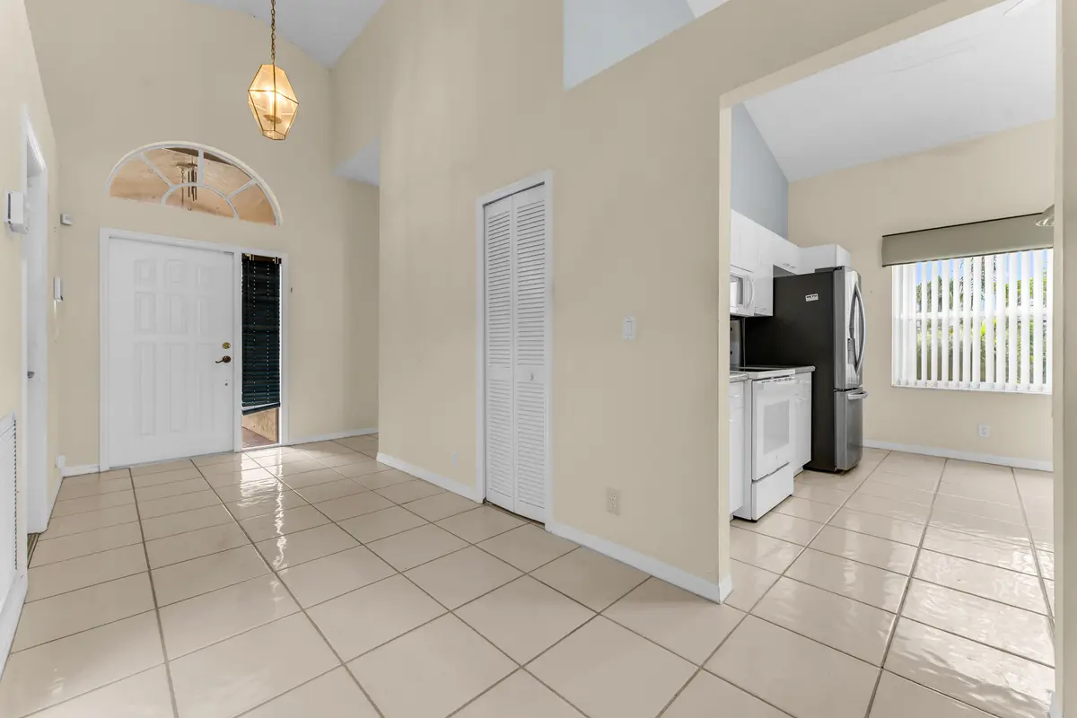 Entryway at 12910 Clifton, Boca Raton