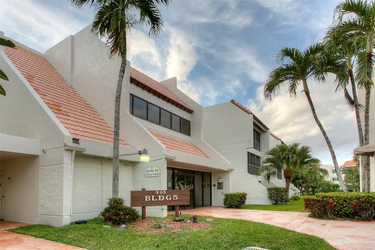 Photo 1 at 303 RACQUET CLUB Road 312, Weston