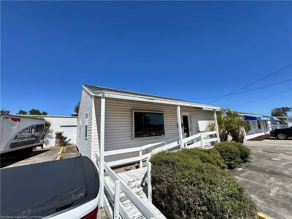2924 a1 at 2924 KENILWORTH Boulevard A, Sebring