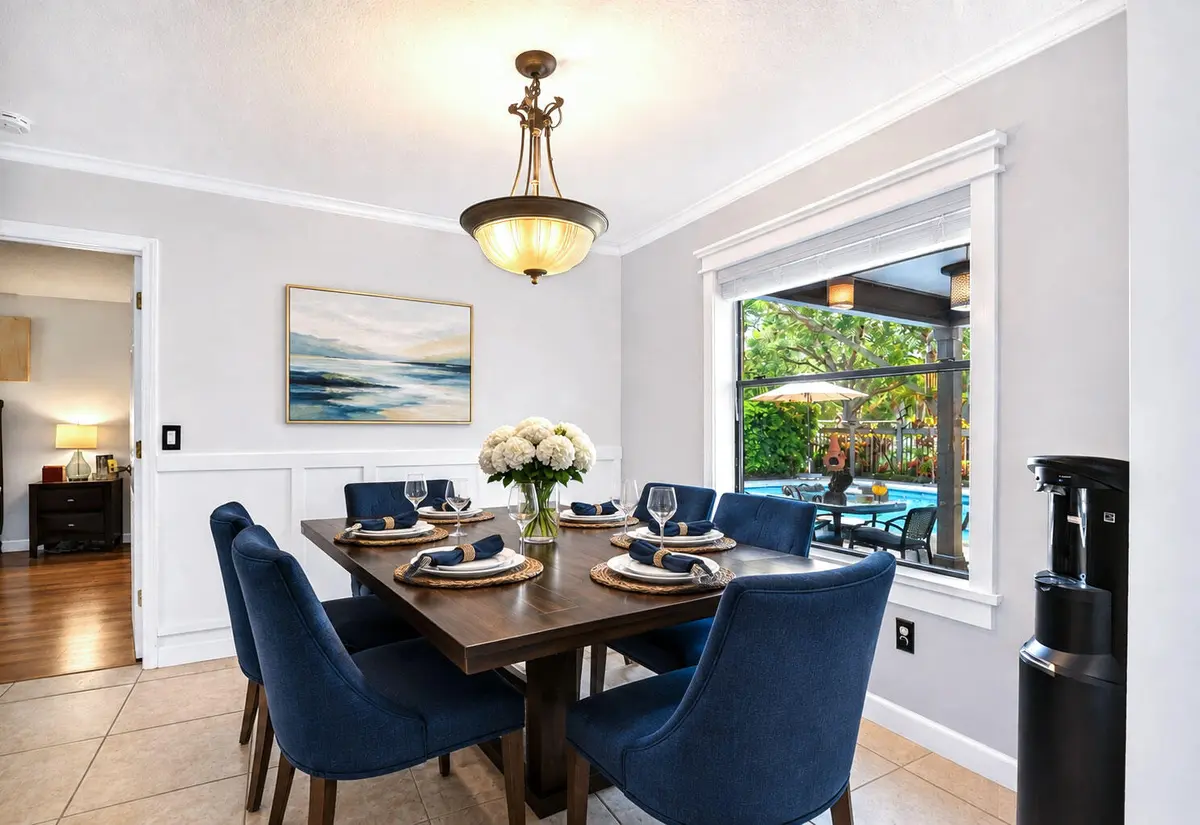 Dining at 760 NW 41st Terrace, Deerfield Beach