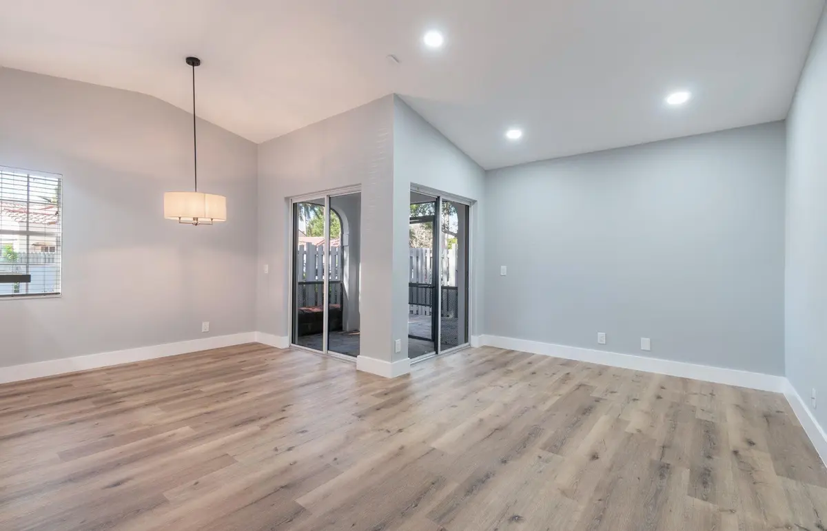 Photo 3 at 1579 Springside Drive, Weston