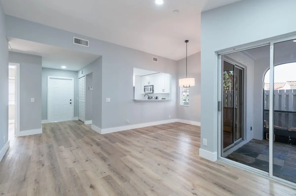Photo 4 at 1579 Springside Drive, Weston