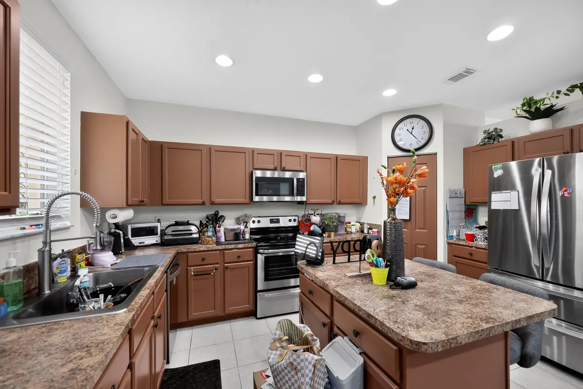 14_2823_S_Evergreen_Cir-Kitchen-0049 at 2823 S EVERGREEN Circle, Boynton Beach