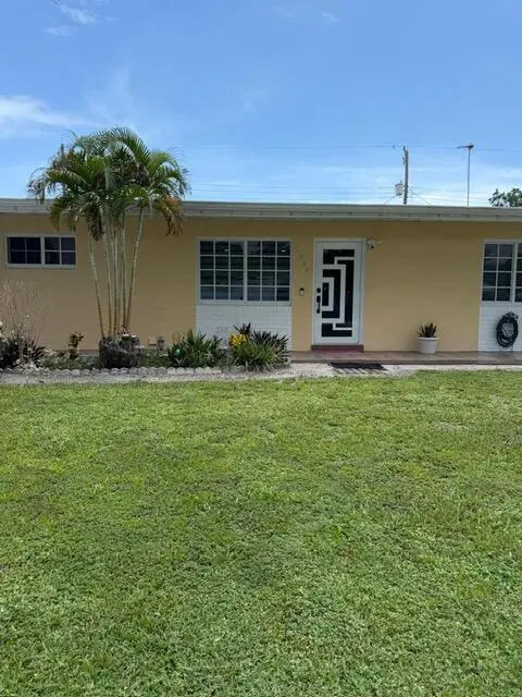 Front at 1836 Baythorne Road, West Palm Beach