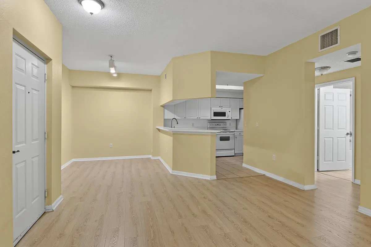 2730 Anzio Court 108, Palm Beach Gardens, FL – photo 6