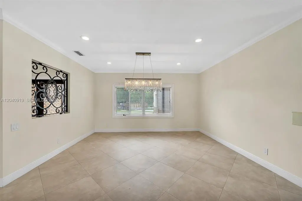 sw dining room1 at 4920 SW 170TH Avenue 4920, Southwest Ranches