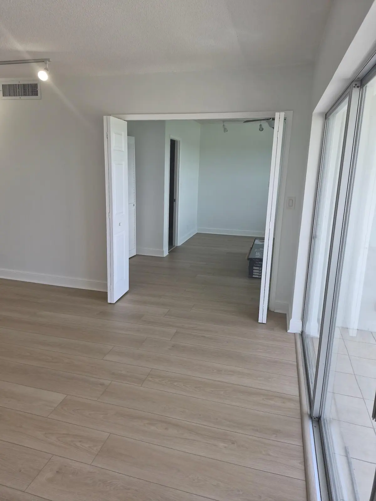 20260728_123050 at 3050 N PALM AIRE Drive 702, Pompano Beach