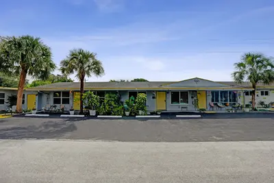 2500 NW 3RD Avenue 1-4, Wilton Manors – Quadruplex for sale