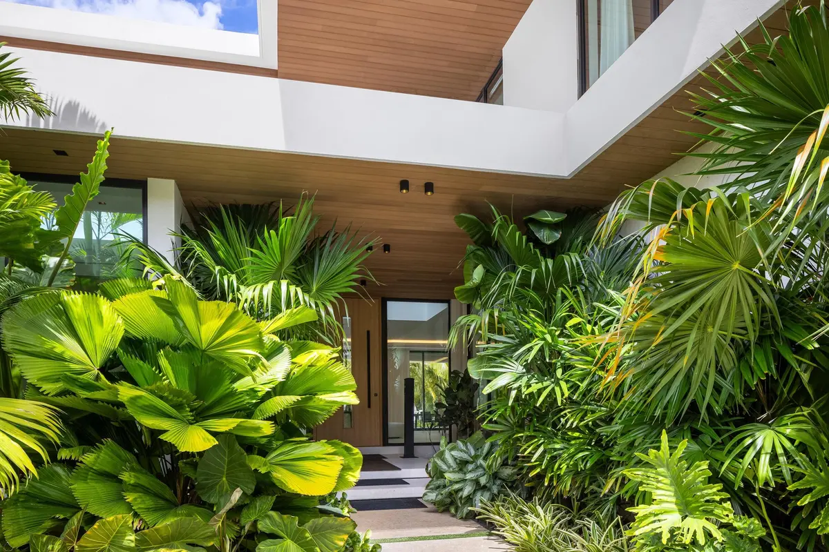 Front 4 at 41 NURMI Drive, Fort Lauderdale