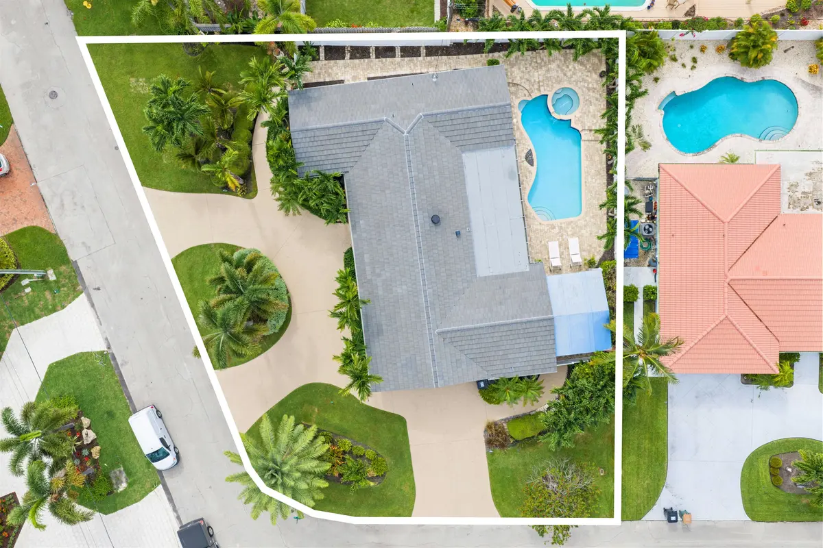 2600 NE 43rd Street - 3 at 2600 NE 43rd Street, Lighthouse Point