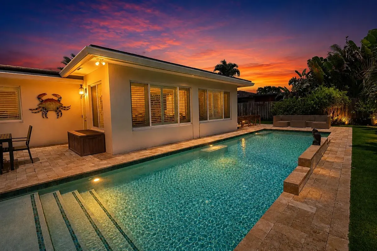 2832 Donna 68 at 2832 NE 34TH Street, Lighthouse Point