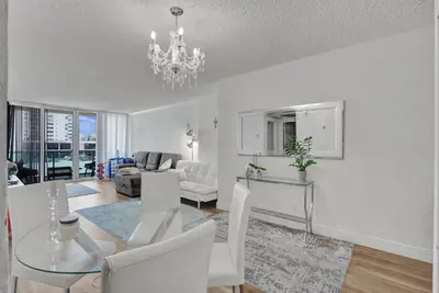 2501 S OCEAN Drive 338, Hollywood – Condominium for sale