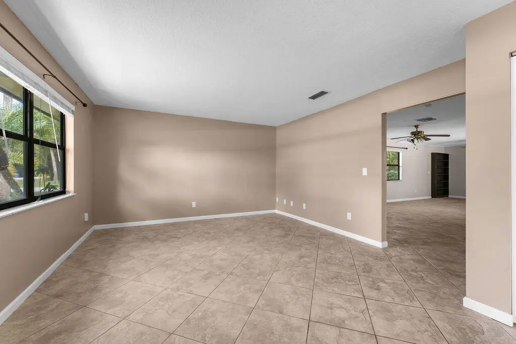 zachvero5 at 3596 12TH Street, Vero Beach