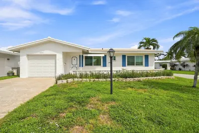 1901 SW 17TH Street, Boynton Beach – Single Family Residence for sale