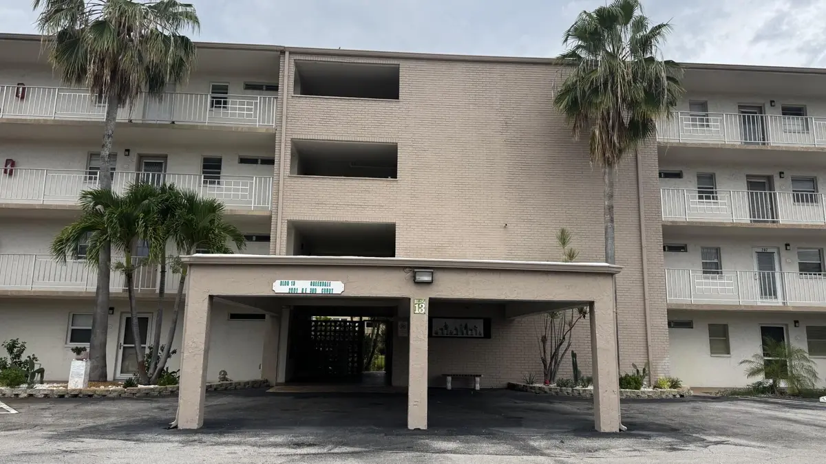 Building at 2601 NE 3rd Street 206, Boynton Beach