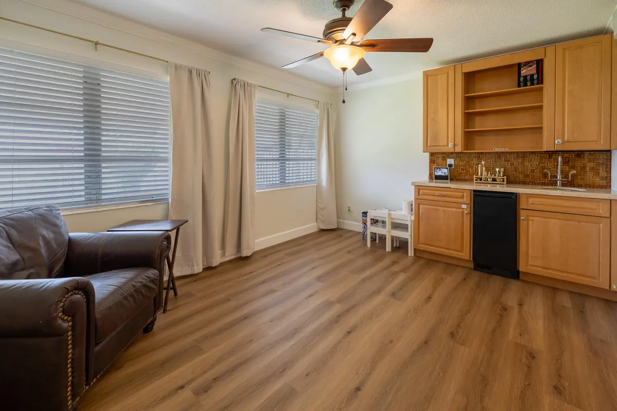 Wet Bar at 2038 SE Monroe Street, Stuart