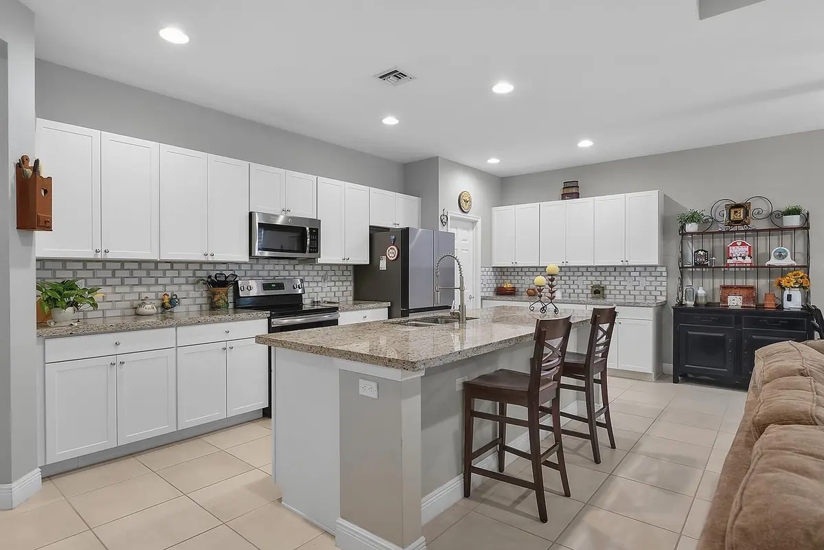 010-041-1332 NW Leonardo Cir-1499x1000 at 1332 NW Leonardo Circle, Port St. Lucie