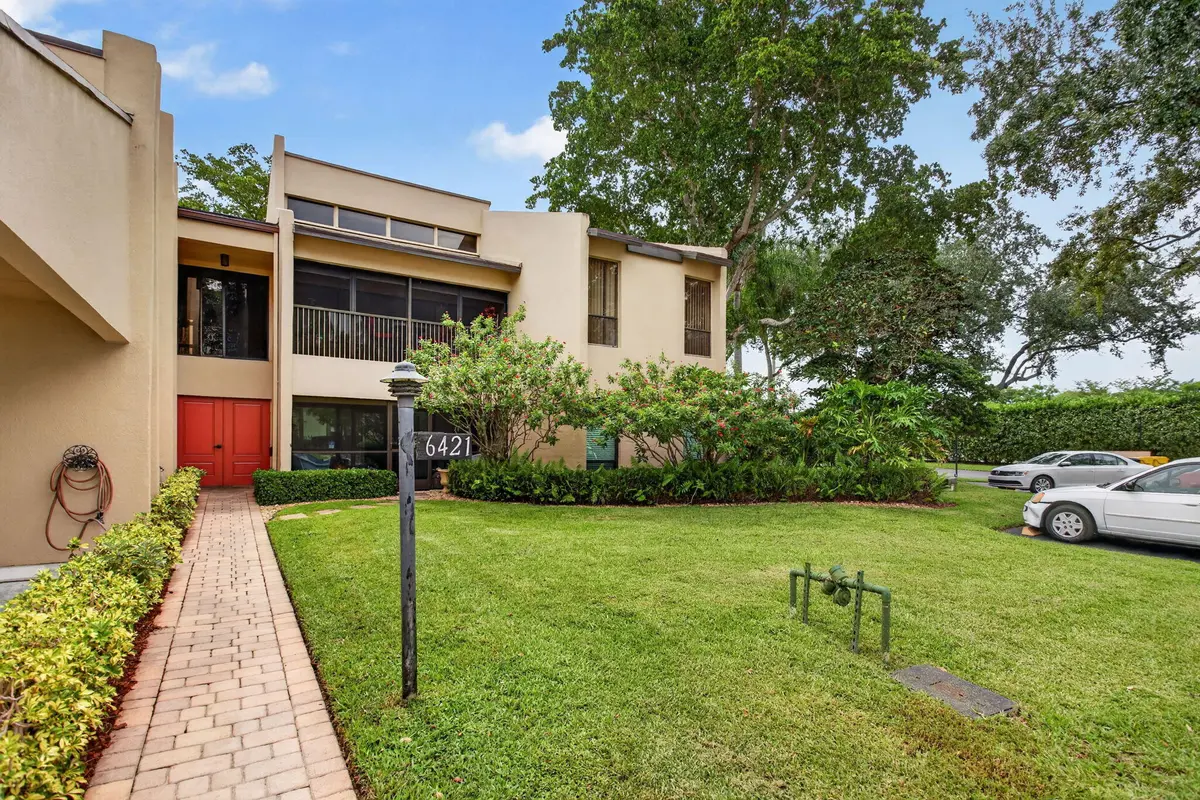 GARDEN STYLE CONDO at 6421 PUMPKIN SEED Circle 217, Boca Raton