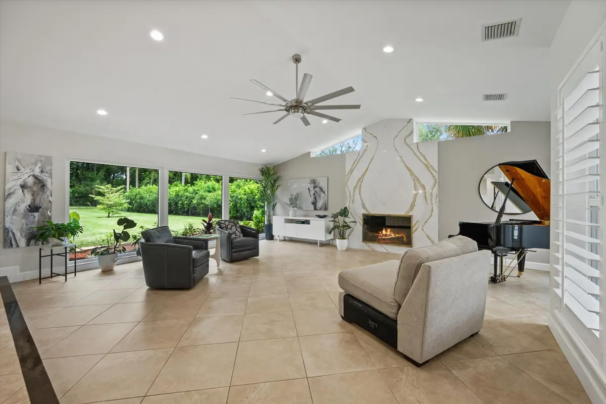 Family Room at 13343 DOUBLETREE Circle, Wellington