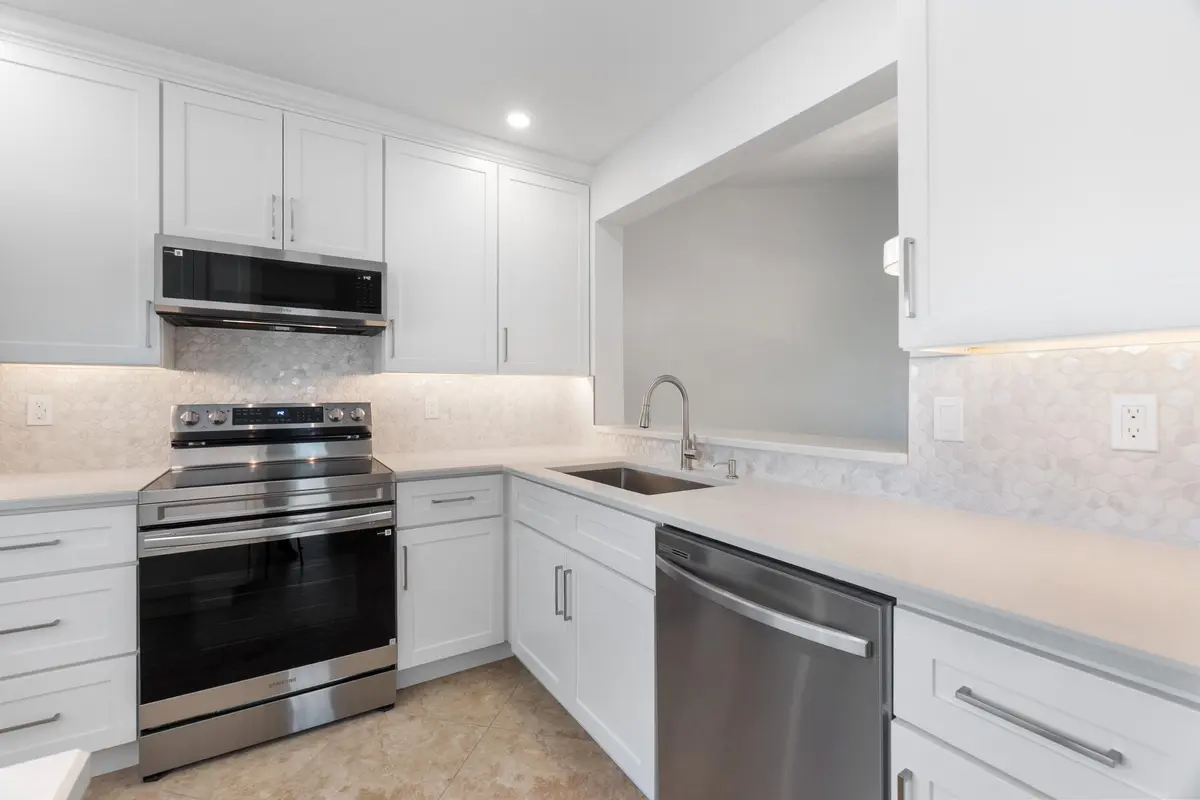 Estuary 108-007 at 2061 NW 21ST Terrace 108, Stuart