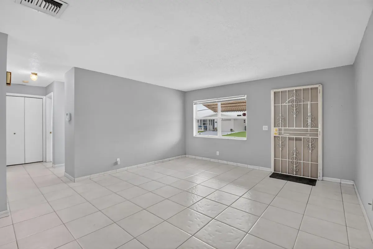 Front Entrance at 2091 SW 13th Terrace, Boynton Beach
