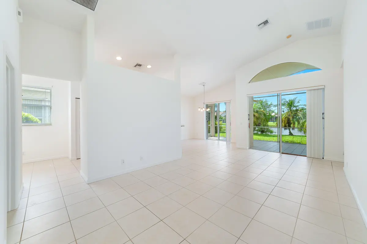 DSC01206 at 352 Springview Loop, Port St. Lucie