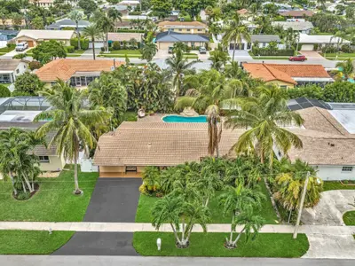 11 FOREST HILLS Lane, Boca Raton – Single Family Residence for sale