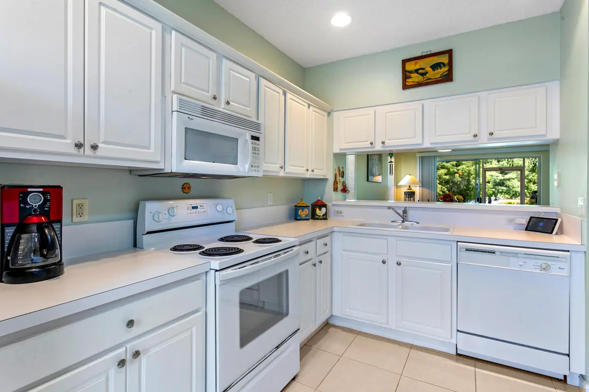 Kitchen at 4976 PALMBROOKE Circle, West Palm Beach
