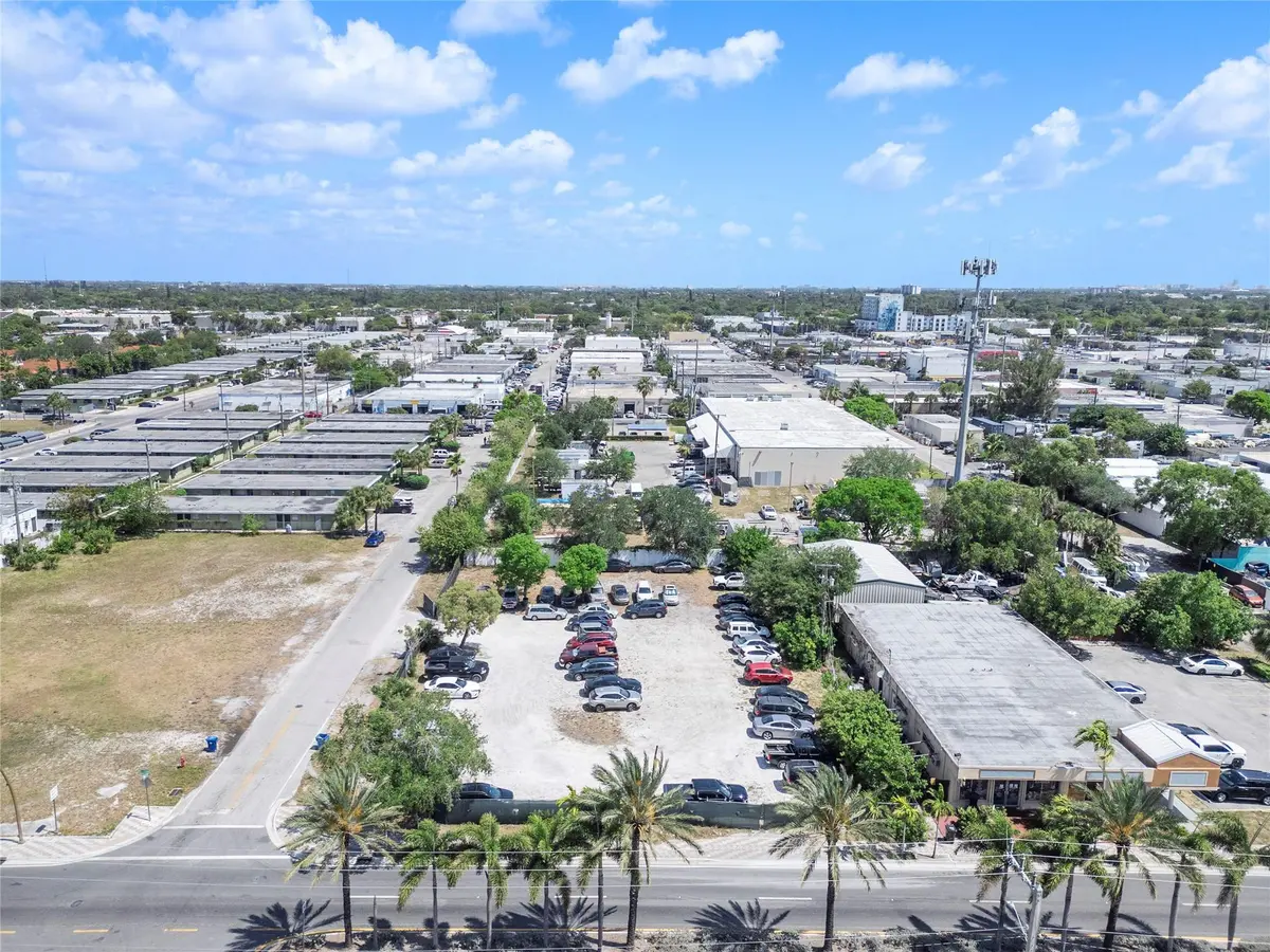 Photo 5 at 606 NW 8th Avenue, Fort Lauderdale