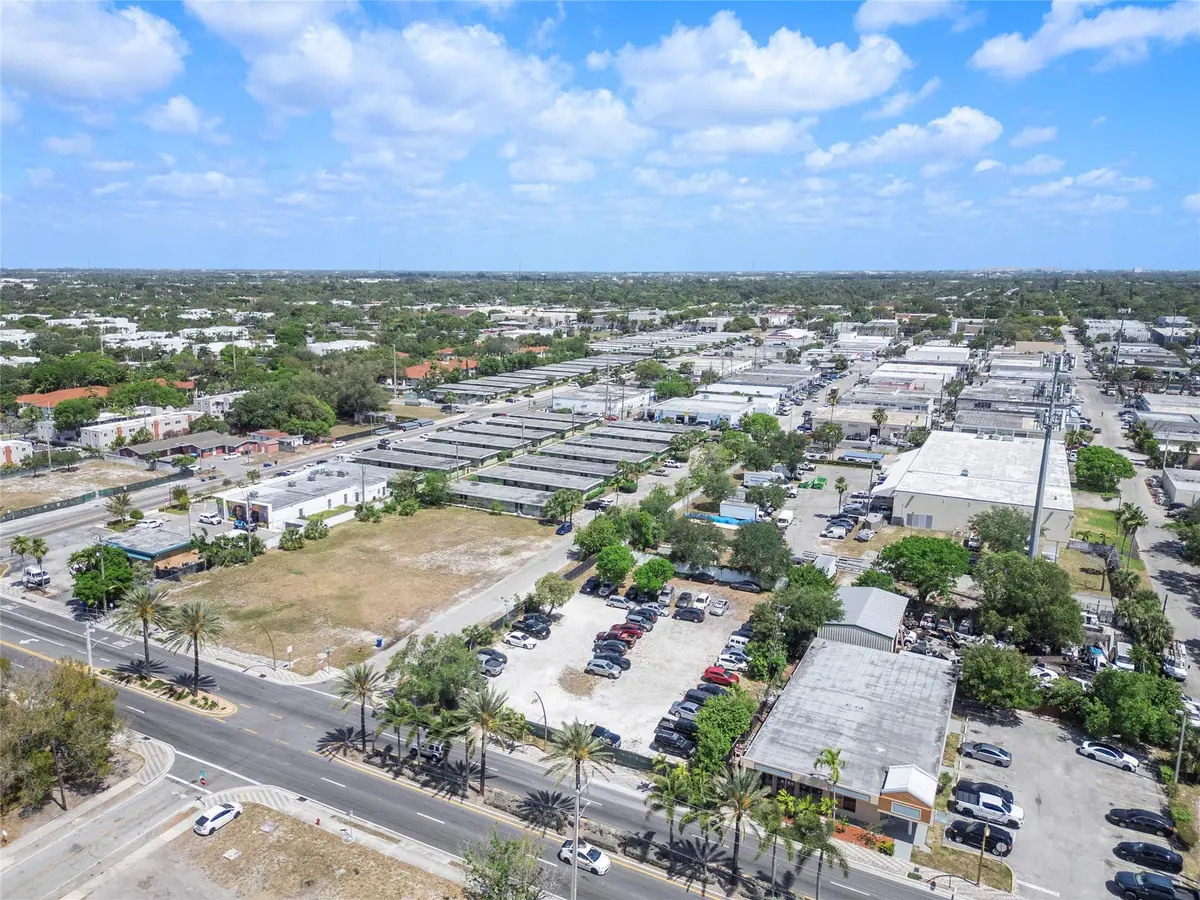 Photo 6 at 606 NW 8th Avenue, Fort Lauderdale