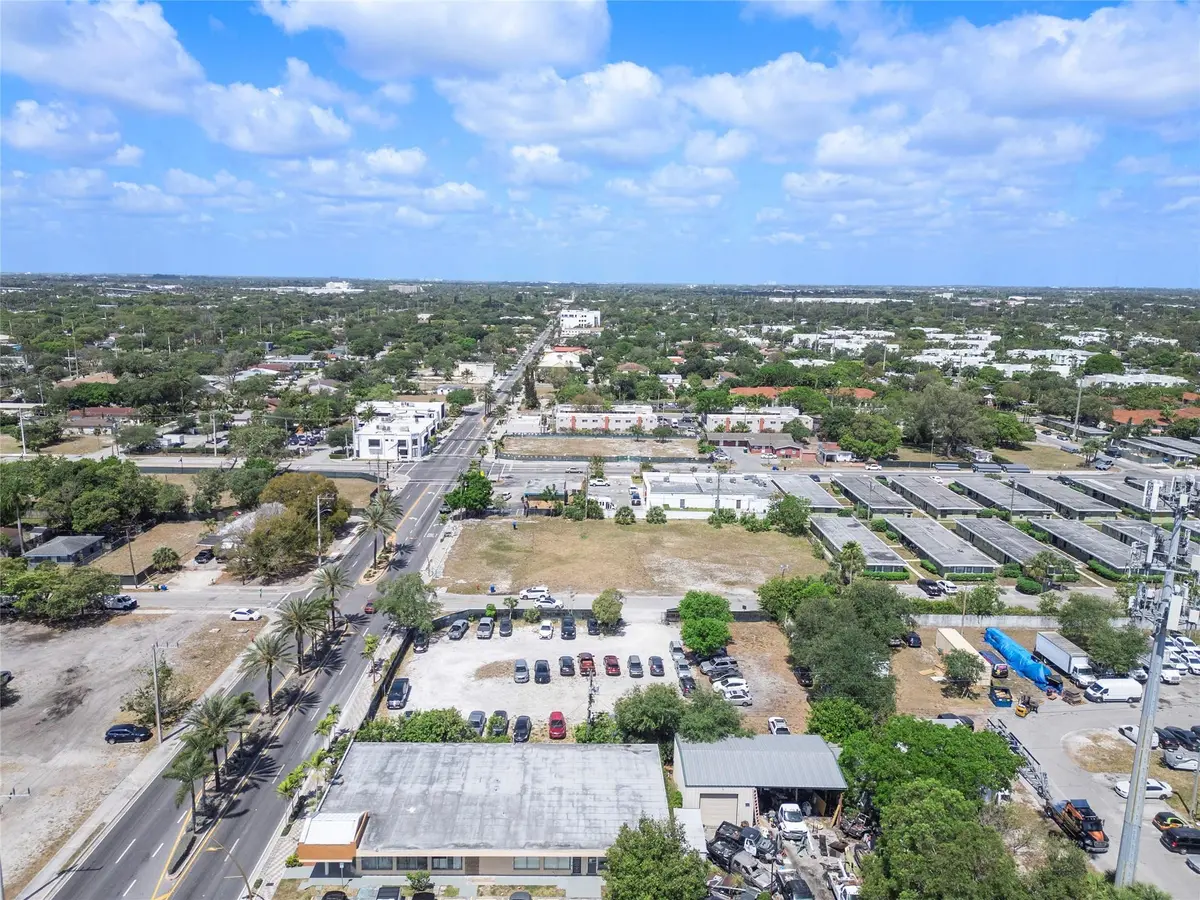 Photo 7 at 606 NW 8th Avenue, Fort Lauderdale