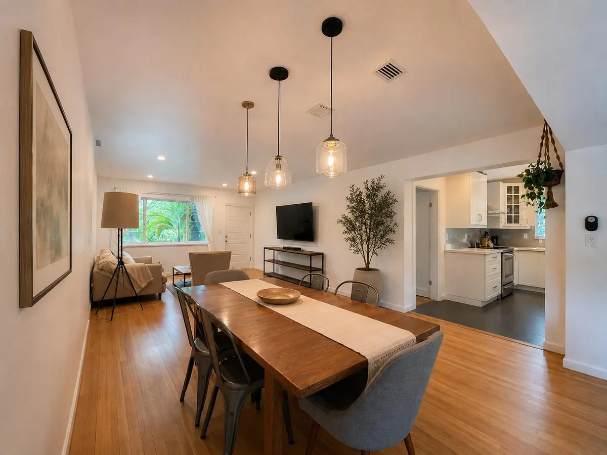 Diningroom1 at 67 NW 97 th Street, Miami Shores