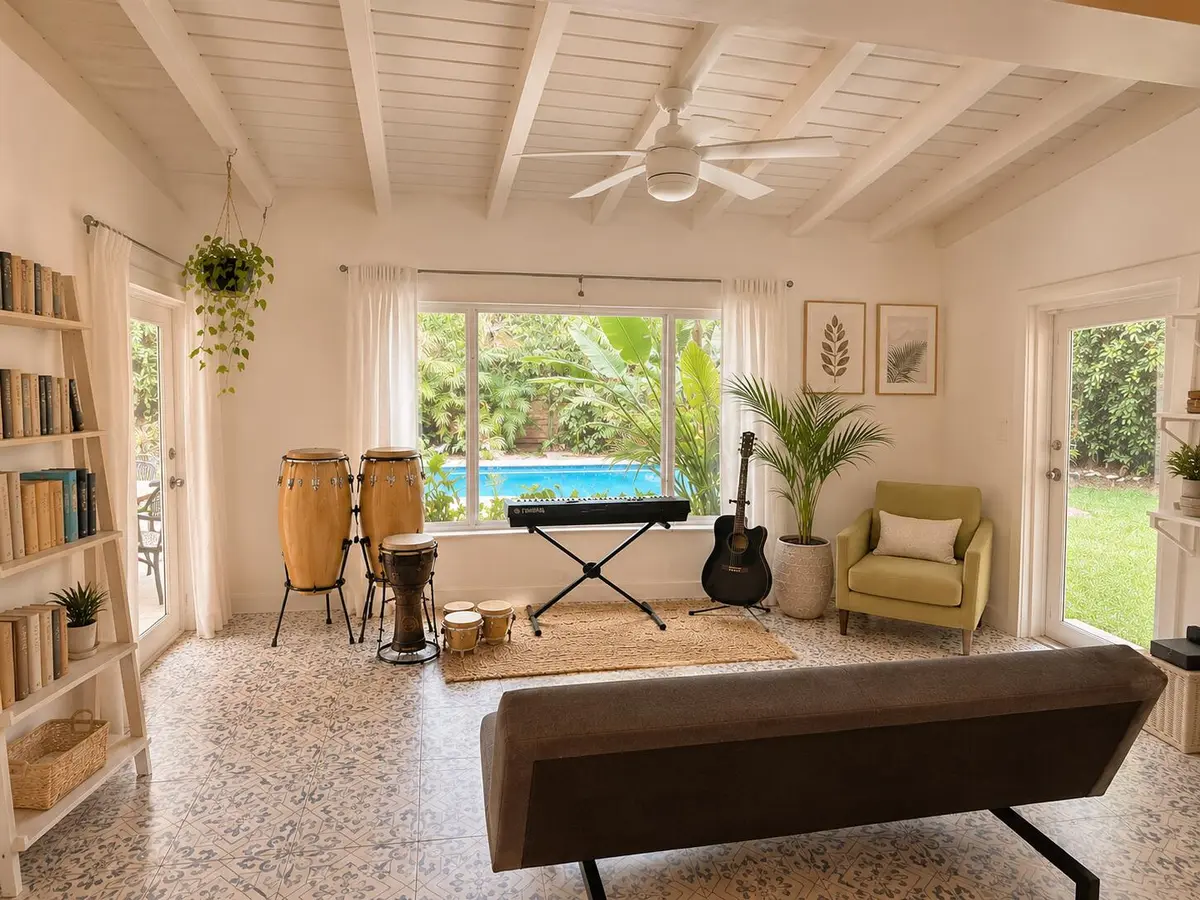 Florida room 4 at 67 NW 97 th Street, Miami Shores