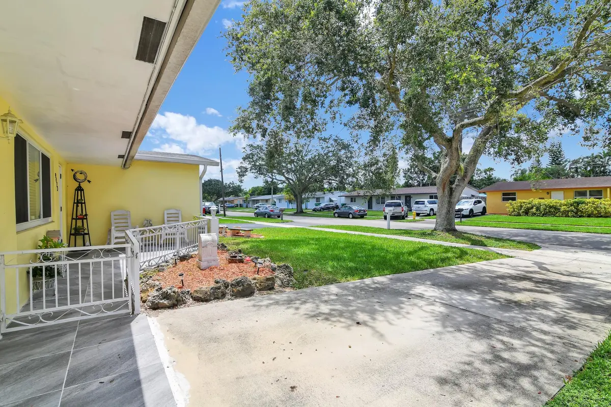 9473 SW 51st St, Cooper City -52 at 9473 SW 51ST Street, Cooper City