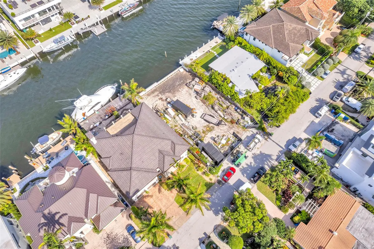 Photo 8 at 1725 SE 13TH Street, Fort Lauderdale