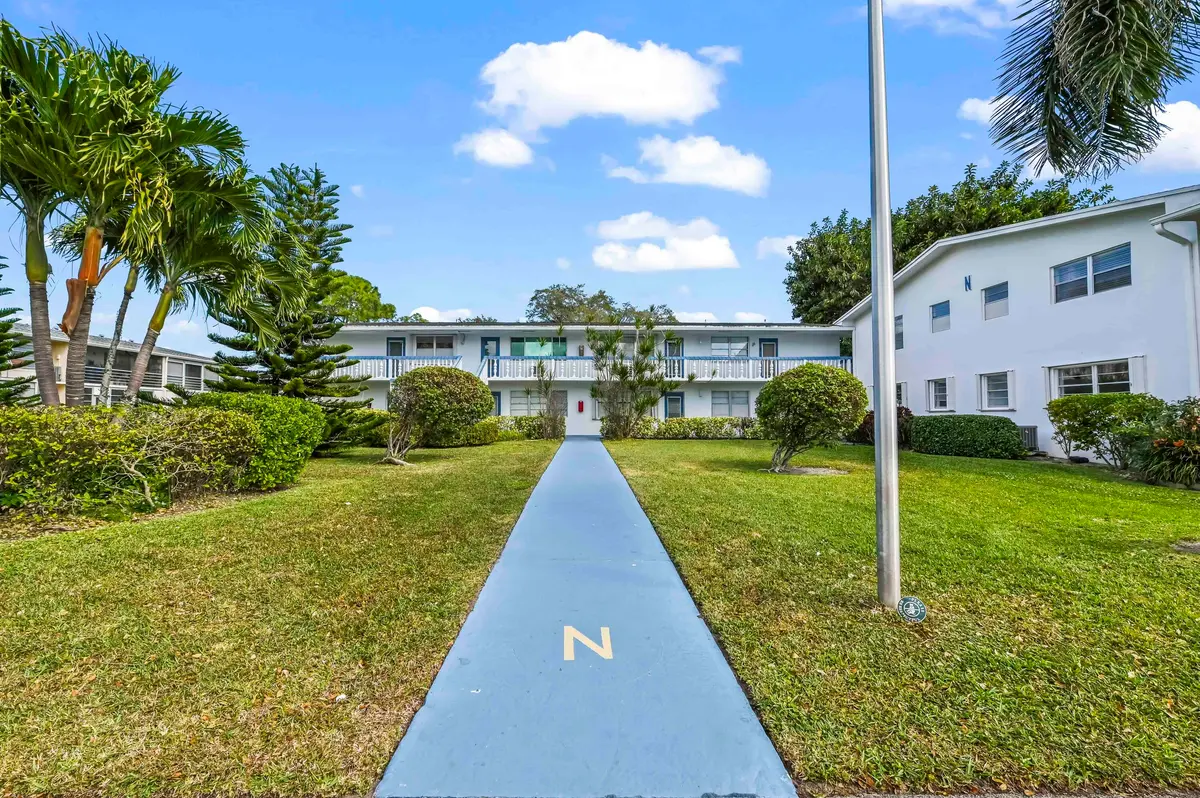 01 Front 01 at 411 Durham N, Deerfield Beach