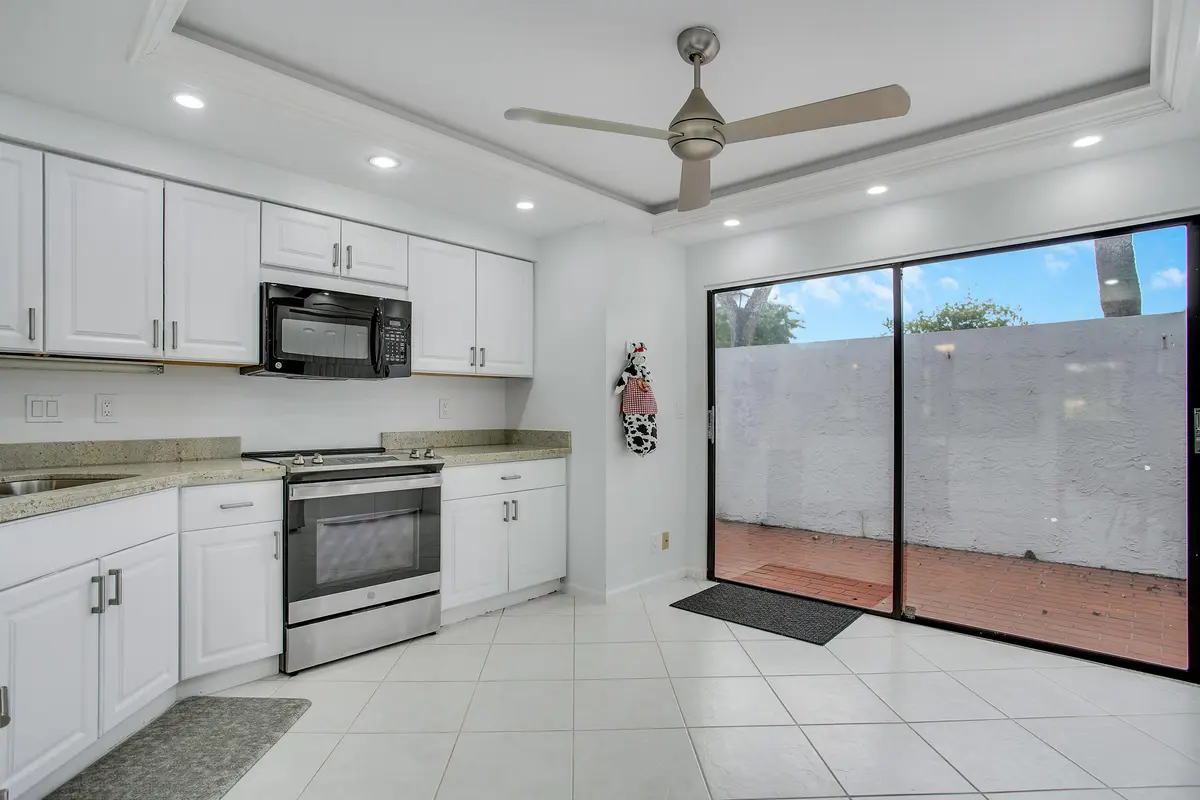 7_007 at 7236 Clunie Place 15302, Delray Beach