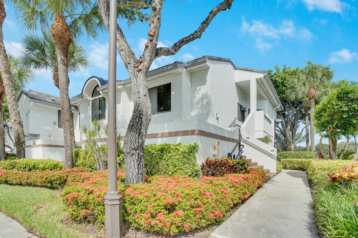 2_002 at 7236 Clunie Place 15302, Delray Beach
