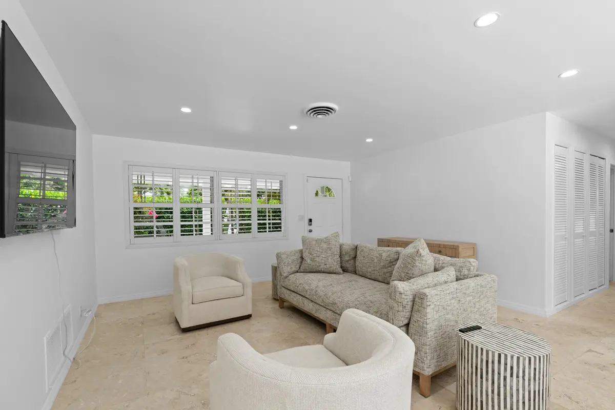 233 Maryland Drive, Lake Worth Beach, FL – photo 6